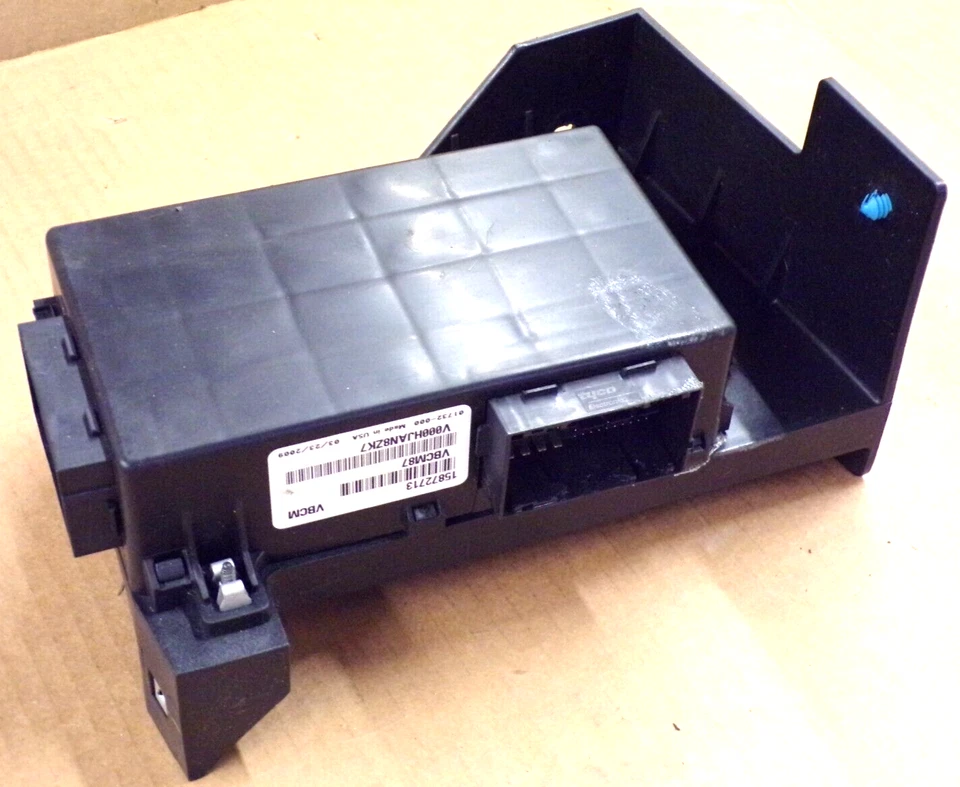 Módulo de control de carrocería Saturn Relay BCM 2005 3,5 L 2005-2007 Chevy Uplander Foto 1 de 4