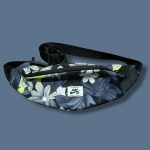 Nike SB Hip Pack Fanny Bum Waist Bag Floral Beach Hawaiian Cross Body Strap - Picture 1 of 7