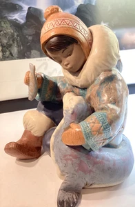 Lladro 2361 "Compagni del clima freddo" Eschimese sigillo di alimentazione, vendita al dettaglio $ 480 raro da trovare - Foto 1 di 9