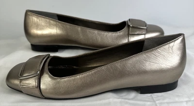 TALBOTS Soft Pewter Silver Buckle Patent Leather LOYOLA 7 Shoes 8.5  -NEW in BOX - Image 1 of 4