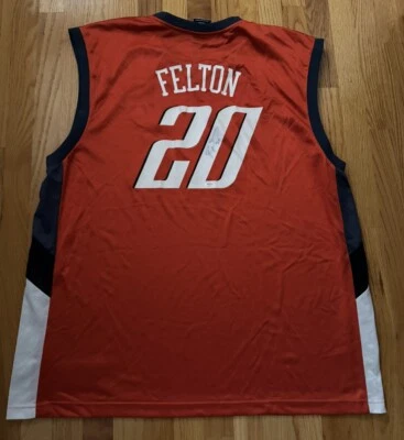 MBA Charlotte Bobcats Raymond Felton Signed Jersey Psa Coa  - Image 1 of 4