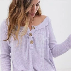 Free People Waffle Knit We the Free Top Lavender Size Small Cozy Boho Henley - Picture 1 of 5