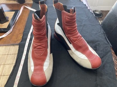 Botas de carreras de motocicletas Hugo Boss muy geniales para hombre talla 9D - Colección de películas Foto 1 de 4