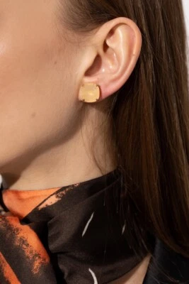 Usado en Excelente Condición Kate Spade NY Tono Dorado Rosa Claro Pequeños Aretes Cuadrados Bolsa para el Polvo Foto 1 de 4