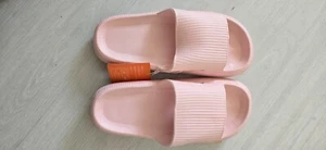 slipper - Picture 1 of 4