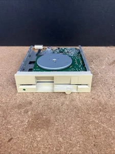 Vintage Newtronics Mitsumi 5.25" 1.2MB Floppy Disk Drive D509V3 - Afbeelding 1 van 3