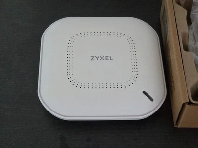 Zyxel NWA210AX 802.11ax Dual-Radio PoE Access Point - Weiß - Bild 1 von 2