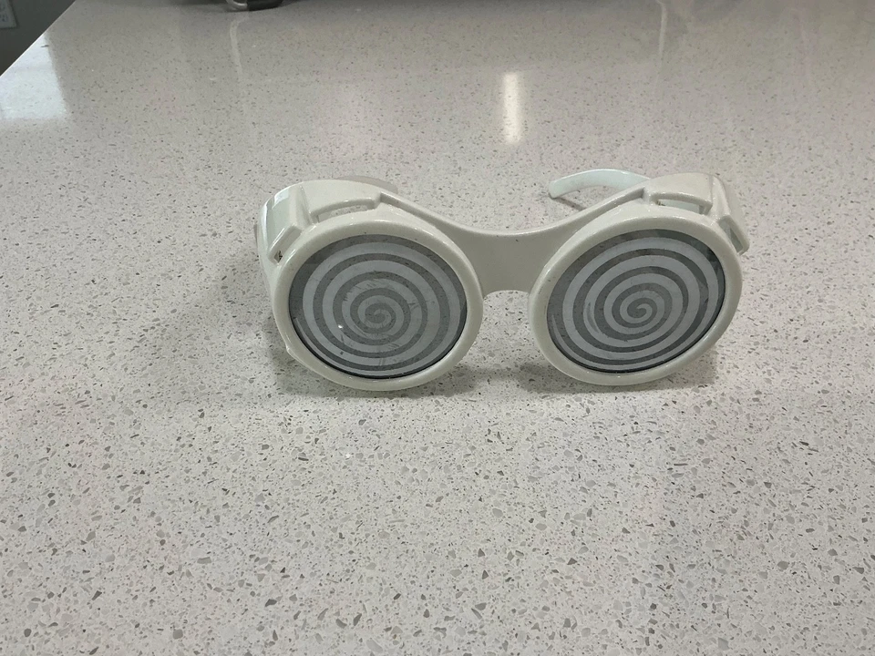 GAFAS BLANCAS DR. PEEPERS, WILLY WONKA CHARLIE CHOCOLATE ESTILO FÁBRICA ELEGANTE Foto 1 de 4