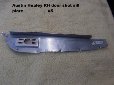 Austin Healey 100-6 3000 RH? ACABADORA DE PUERTA BORDE CERRADO ALUMINIO EN RELIEVE #5 Foto 1 de 4