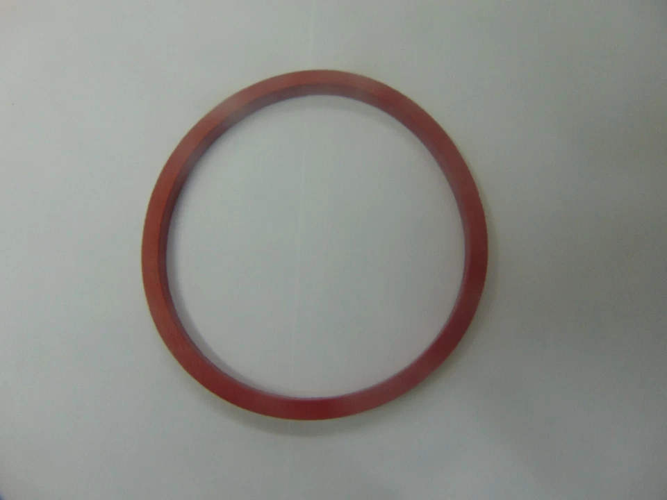 Ford 2.8 V6 Capri Granada Sierra, 1.6 CVH Escort oil cooler block seal 1977-1989 - Image 1 of 1