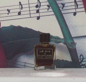 Balenciaga Le Dix Parfum / Perfume Mini 2 ML. NWOB - Picture 1 of 1