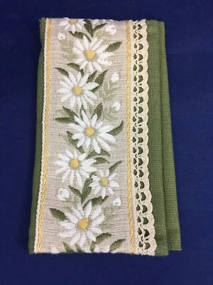 Margaritas en Encaje Verde Cartera Estuche Porta Monedero De Colección Foto 1 de 4