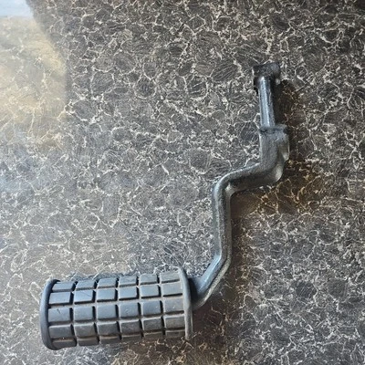 Reposapiés delantero derecho suzuki gt750 Foto 1 de 2