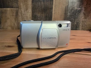 Olympus Infinity 76 AF Zoom 35mm Point & Shoot Camera Tested And Working - Picture 1 of 11