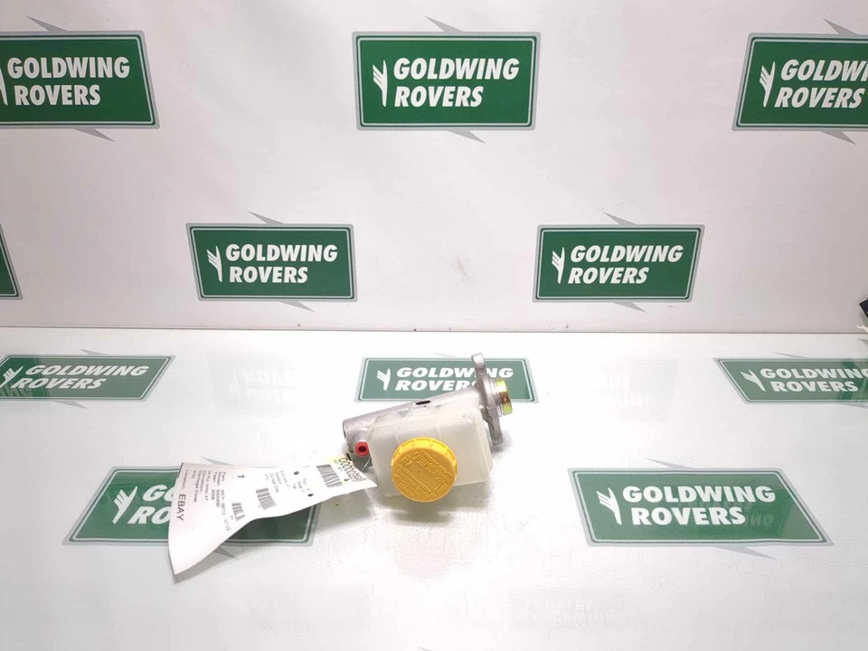 05 06 Saab SAAB 9-2X Brake Master Cylinder - Image 1 of 4