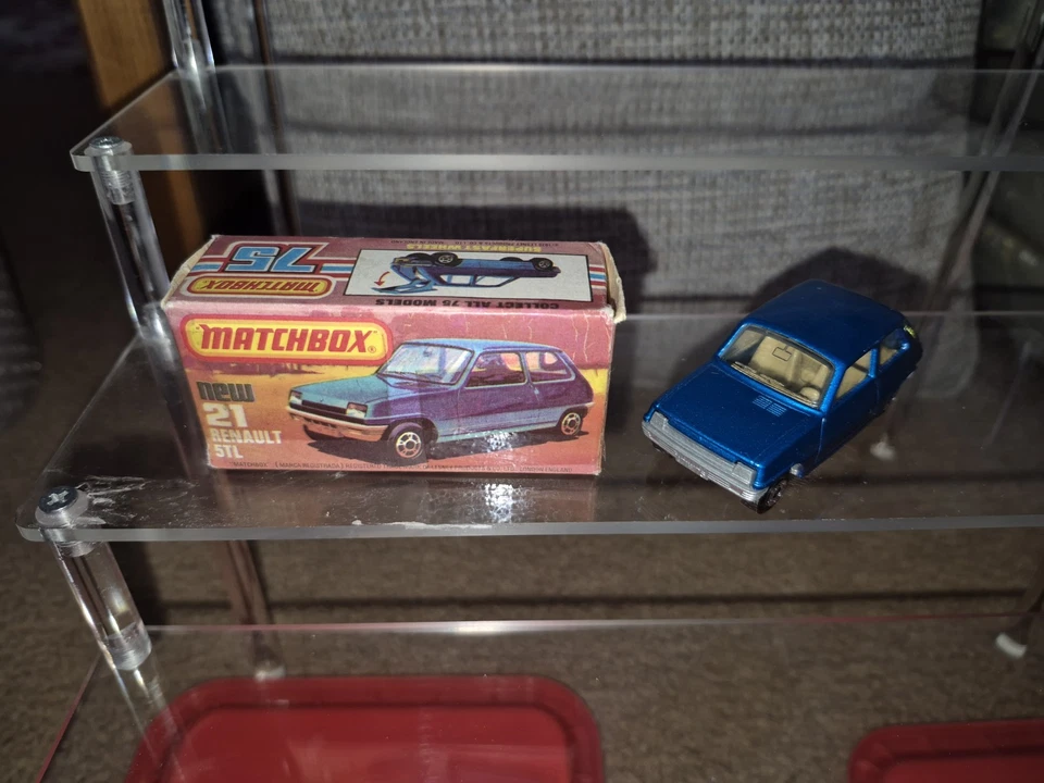 MATCHBOX SUPERFAST EN CAJA Nº 21 RENAULT 5TL COMO NUEVO Foto 1 de 4