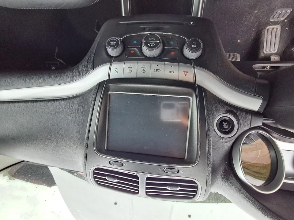 2013 Dodge Journey Used AC Climate Control Front Dash 8.4 Touch Screen - Изображение 1 из 1