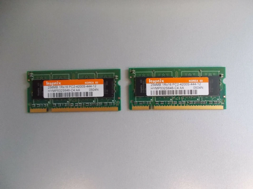 Hynix 256 MB, 2x memoria RAM para computadora portátil, 1Rx16 PC2-4200S-444-12, #K-90-5 Foto 1 de 3