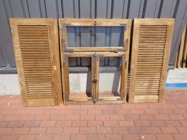 Fensterläden Klappläden Sichtschutzläden  zur Auswahl gibt es in allen Massen - Bild 1 von 4