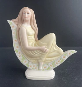 1979 Goebel "Awakening"  Figurine USA "Laszlo Ispanky Signed" Limited Edition - Picture 1 of 15