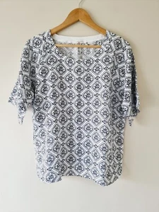 TRENERY Blue White Linen Short Sleeve Curved Hem Blouse SIZE SMALL top - Picture 1 of 6
