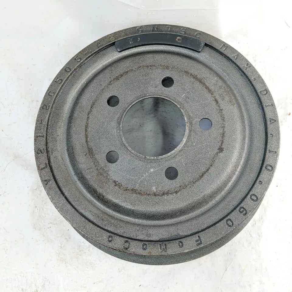 Tambor de freno trasero Motorcraft BRD55 Ford YL2J2C505AB Explorer Ranger 10x2,5 pulgadas diestro Foto 1 de 4