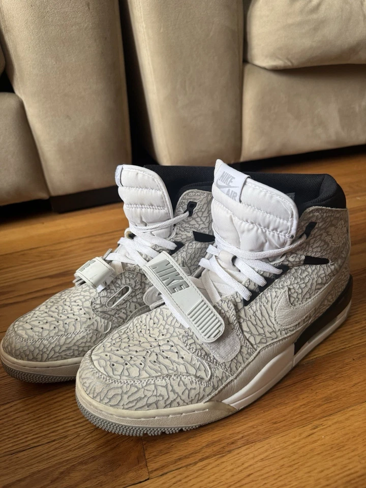 Jordan Legacy 312 FLIP - AV3922 100 - Blanco / Negro - Talla: 12 Foto 1 de 4