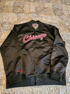 100% Authentic Chicago Bulls Michael Jordan Mitchell & Ness Satin Jacket Large  - Image 1 of 3