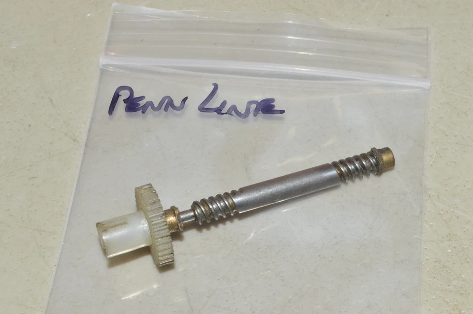 HO scale locomotive PARTS vintage Penn Line worm drive shaft for truck w/ gear - Image 1 of 1