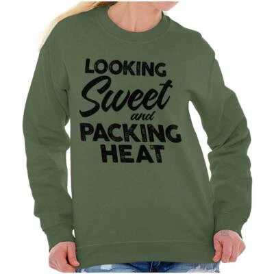 Sudadera Pullover Pro Guns Joke Looking Sweet and Packing Heat para Mujer Cuello Redondo Foto 1 de 4