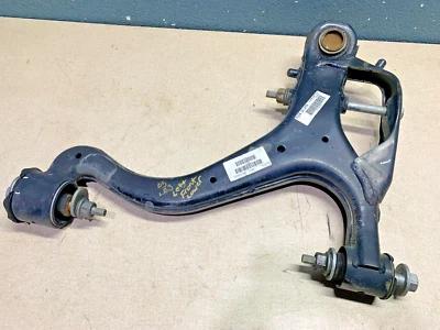 06 07 08 09 Land Rover LR3 2005 06 07 08 09 BRAZO DE CONTROL INFERIOR DELANTERO IZQUIERDO CON PERNOS Foto 1 de 4