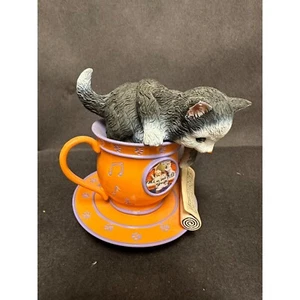 Thomas Kinkade MAKING MUSIC Cat Kitten Teacup Figurine - Picture 1 of 6