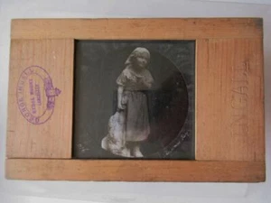 Linterna Mágica Diapositiva Estatua Clásica Madera Enmarcada por Ingall de Lancaster - Imagen 1 de 2