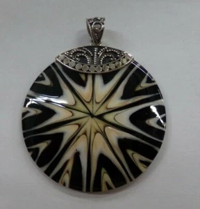 Signed Meran 925 Indonesia Large Abstract Black & Off-White Necklace Pendant - Picture 1 of 3