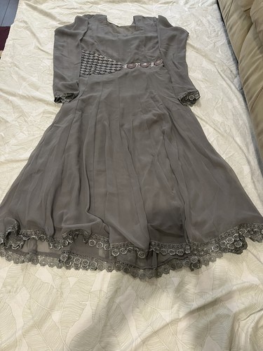 Picture 1 of 4