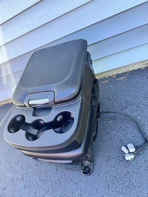 ✅ 13-17 RAM 1500-3500 RAM LARAMIE OEM ASIENTO DELANTERO CENTRAL CUERO NEGRO Foto 1 de 4