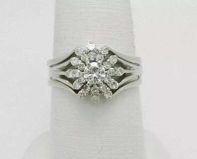 Обручальное или свадебное кольцо в стиле ар-деко с искусственным бриллиантом покрытие белым золотом 14 карат 3 карата - Изображение 1 из 4