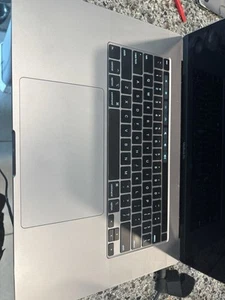 2019 Apple MacBook Pro - Afbeelding 1 van 10