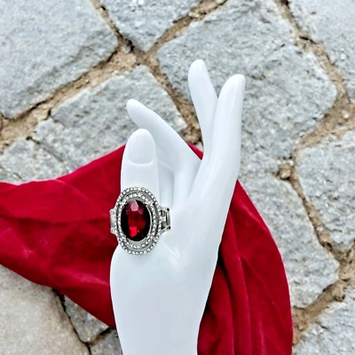 Anillo de cóctel facetado rojo joya estrás ovalado gema anillo elástico bisutería Foto 1 de 4