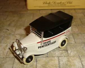 LLEDO - DAYS GONE - 1934 MODEL A FORD CAR WITH HOOD - STATE PENITENTIARY - BOXED - Picture 1 of 5