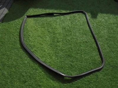 1993 - BENTLEY BROOKLANDS - JOINT DE PORTE AVANT RH - UD - UB72408 - Photo 1/3