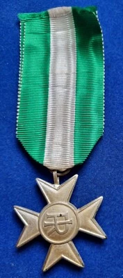 REPUBBLICA ITALIANA CROCE DI ANZIANITÁ DI SERVIZIO NELL'ESERCITO "XVI ANNI" 16 + - Immagine 1 di 4