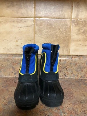 TODDLER BOY’S TOTES SNOW BOOTS-SIZE: 6 - Image 1 of 4