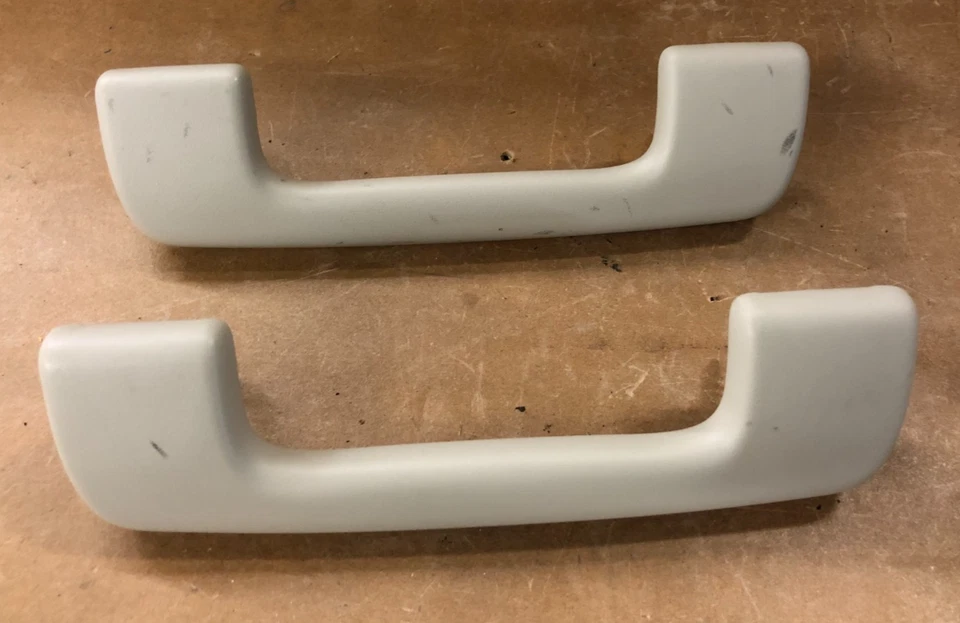 2013 chevy silverado rear roof grab handle set 2007-2013 gmc sierra - Image 1 of 4