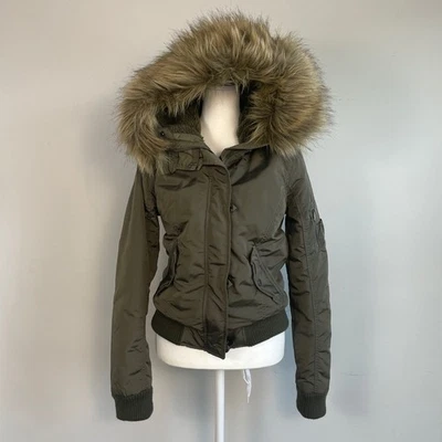 Chaqueta Bomber Abercrombie Fitch Mujer Y2K Vanessa Piel Sintética Talla M NUEVA Oliva Foto 1 de 4