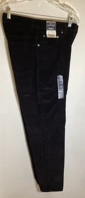 St. Johns Bay Black Corduroy 5 pocket Jeans Mens Size 32x32 NWT/Relaxed Fit - Image 1 of 4