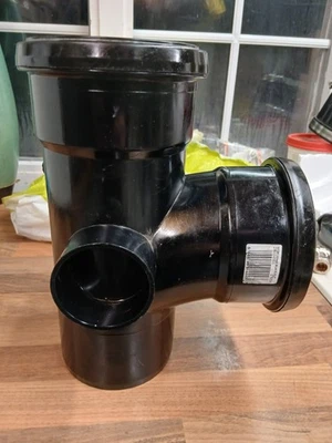 UPVC Soil Ring Seal Pushfit 110mm Double Socket 92.5 Degree Branch Black 4" Inch - Image 1 of 2