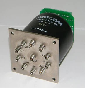 ma-Com 7573-4002-00 Interrupteur Coaxial 10 Voies + Contrôle - Picture 1 of 3