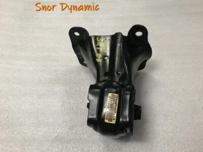 JEEP GRAND CHEROKEE WH SRT-8 6.1L ENGINE MOUNT 04854564AA ENGINE MOUNT 2006 - 2010 - Image 1 of 4