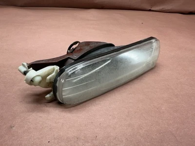 Conjunto de luces antiniebla laterales izquierdas parachoques delantero BMW E46 330I M3 E53 X5 FABRICANTE DE EQUIPOS ORIGINALES 105 K millas Foto 1 de 4